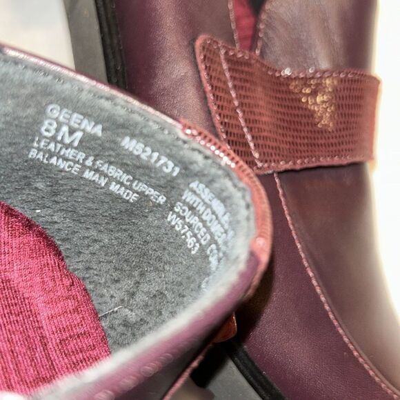 Munro Geana Wine Color Leather Loafers Shoes(Size 8M) - Picture 8 of 11